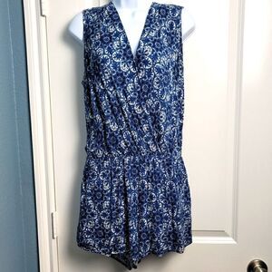 HEARTLOOM Floral Print Romper 